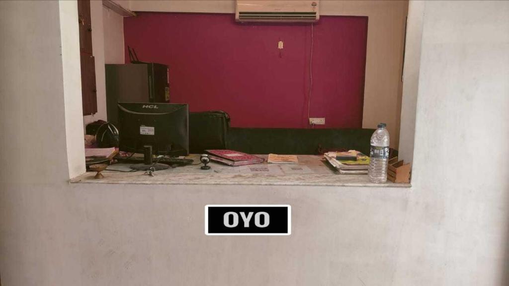 フロント・ロビー