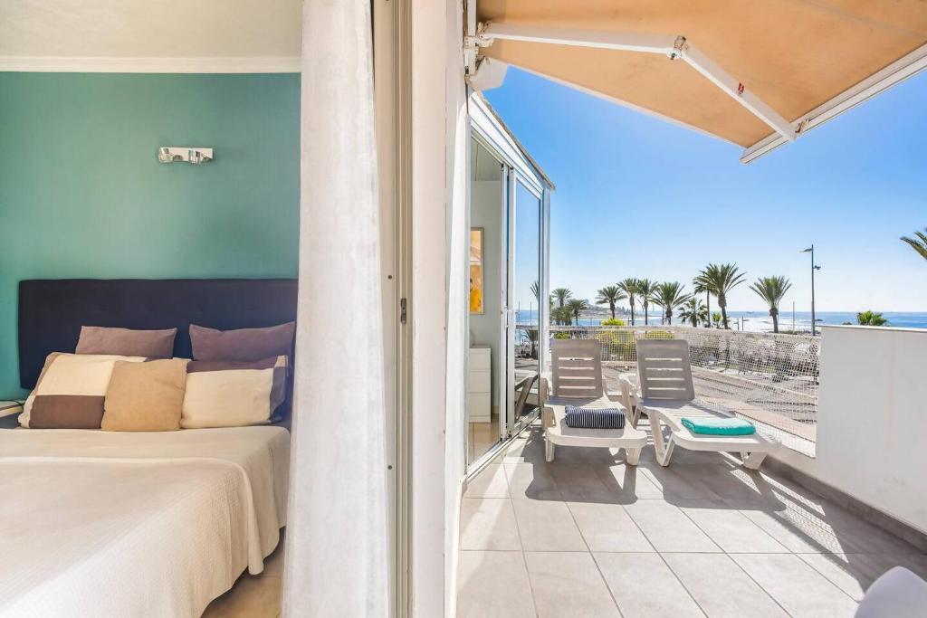 Apartamento Playa con Terraza Vista al Mar - 1