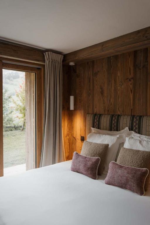 Luxury Chalet Black Mountain - 4BR, Sleeps 10, Fireplace, Mountain Views & Garden - Megève - 3
