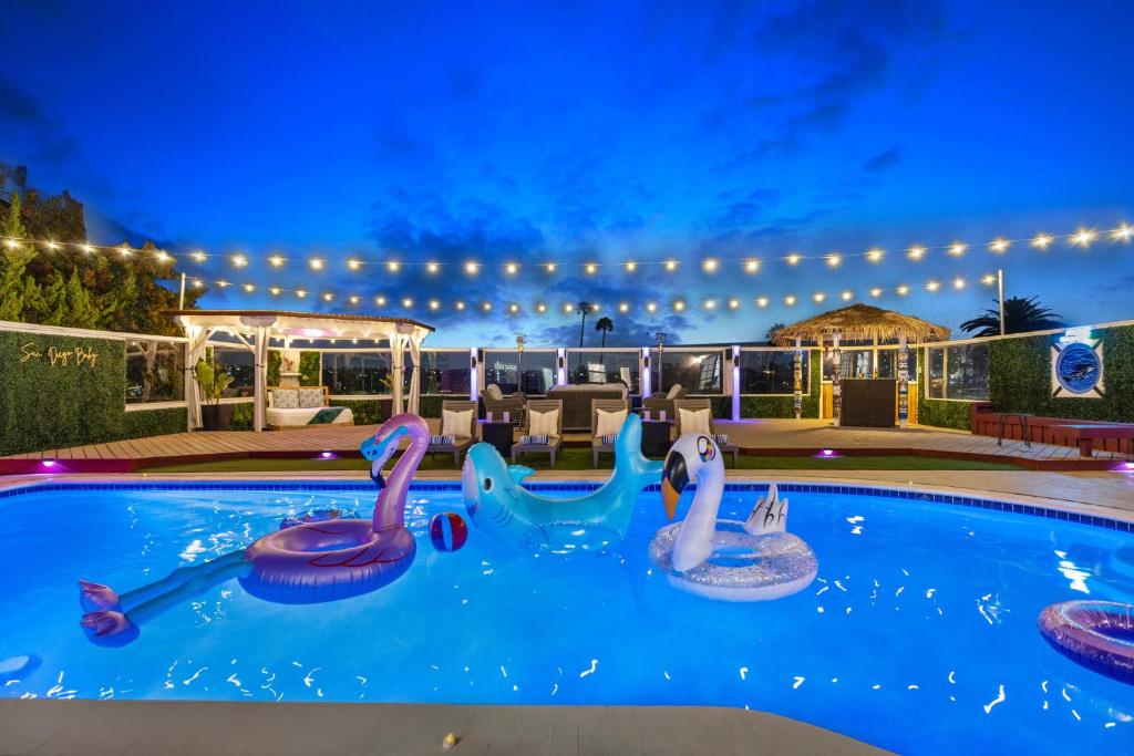 Relax and Play-Pool, Spa, Views plus Guest House!, La Mesa