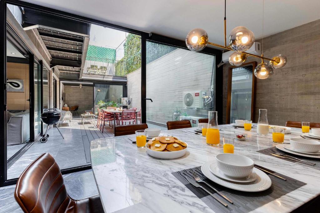 Capitalia 2BR Polanco Retreat w Sky-View Patio - 2