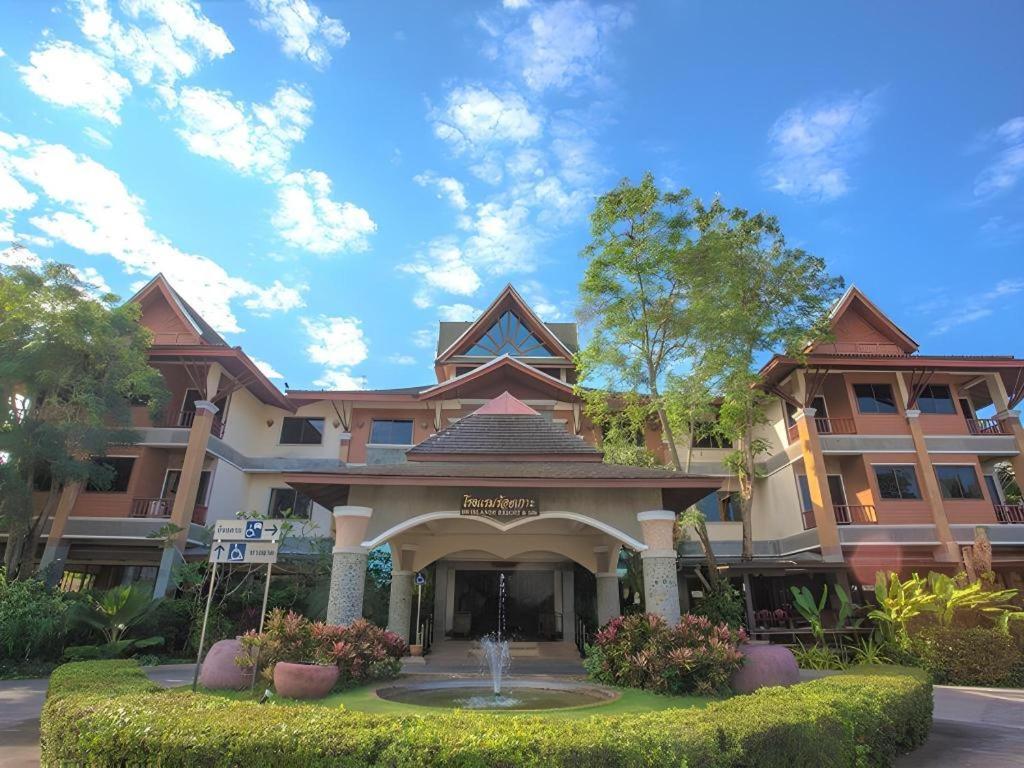 100 Islands Resort and Spa, Surat Thani