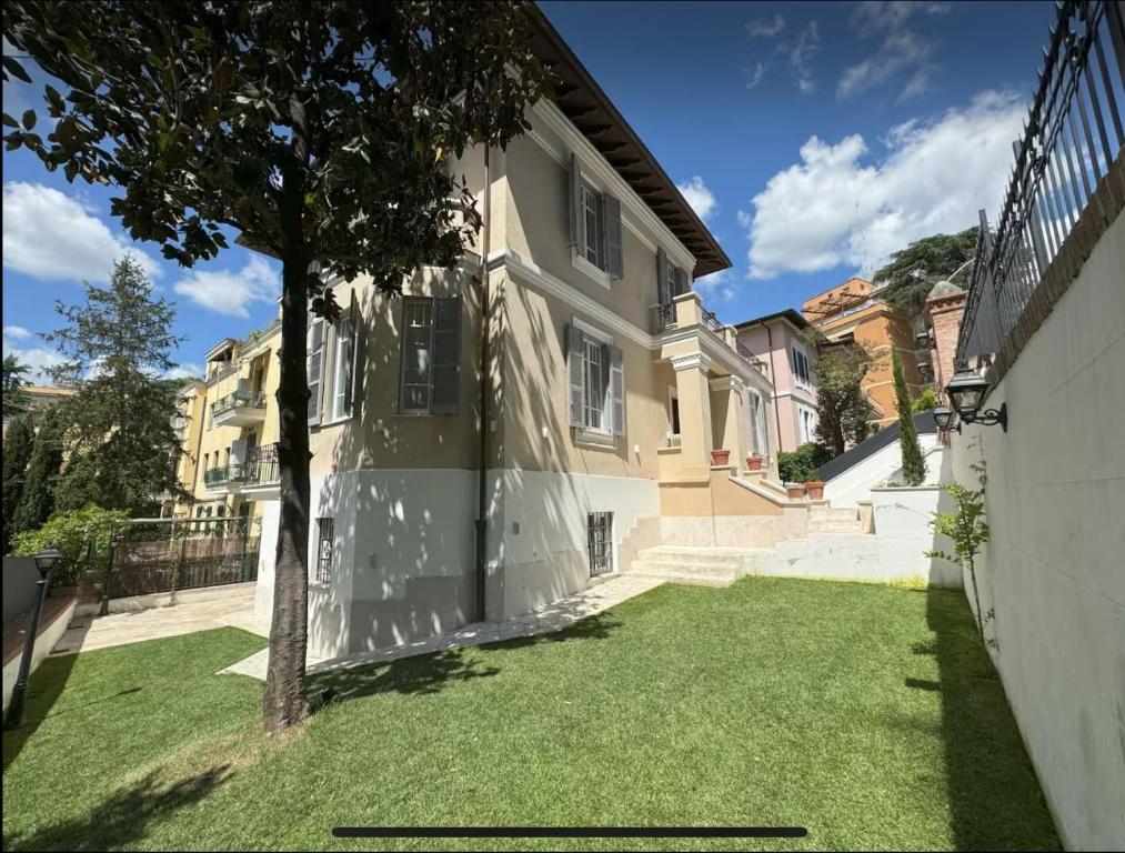 VILLA LINA - sky earth liberty villa - 5 min from tube - 2