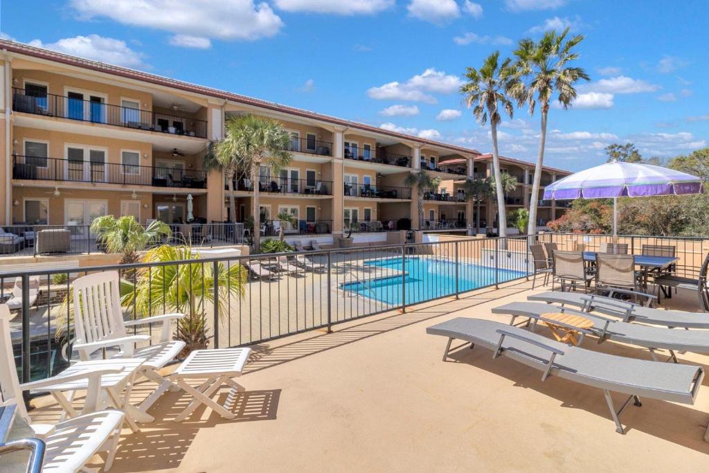 Brass Rail 105, Tybee Island