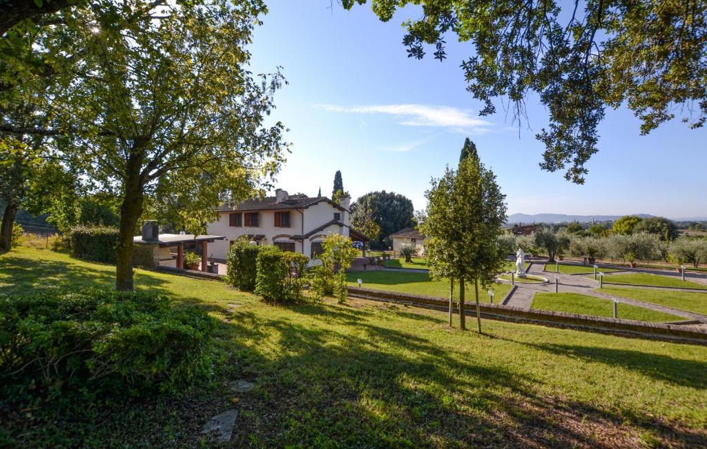 3 Bedroom Pet Friendly Home In Arezzo - 2