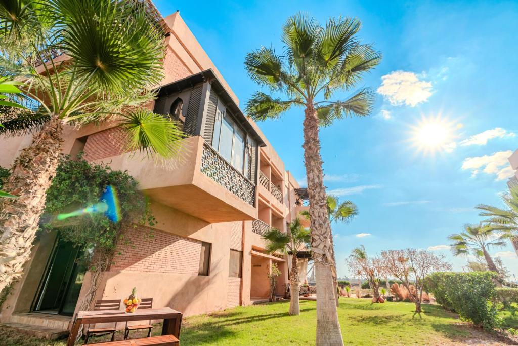 Dar Dmana Luxury Apt Pools, Tennis & Private Garden, Dar Caïd Layadi