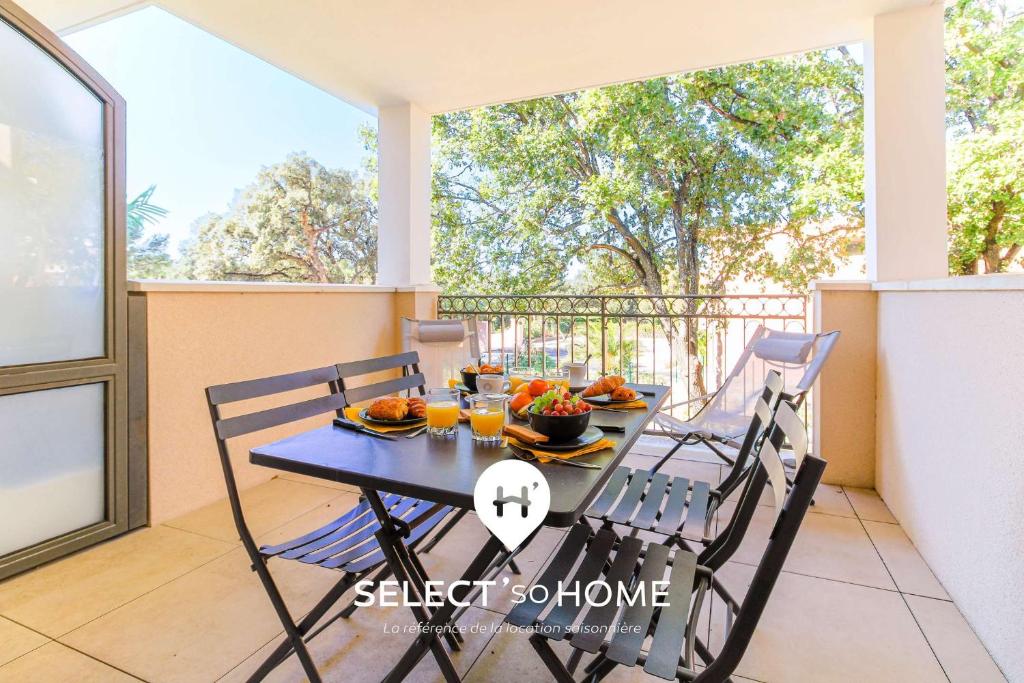 SELECT'soHOME - Appartement pour 4 personnes avec garage privé et piscine ! - Proche commodités - ALCAZAR-17, Bormes-les-Mimosas