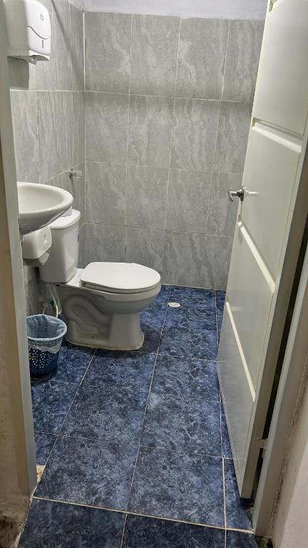 De La Mora Hostal - 2