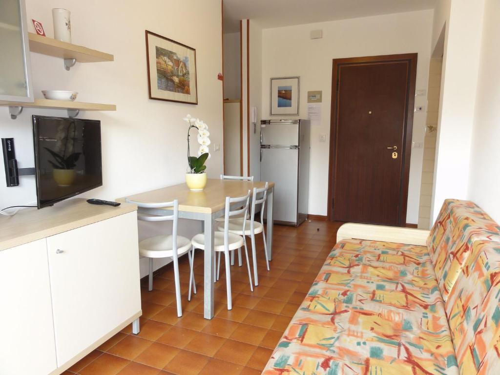 Central Bibione flat with terrace - 2