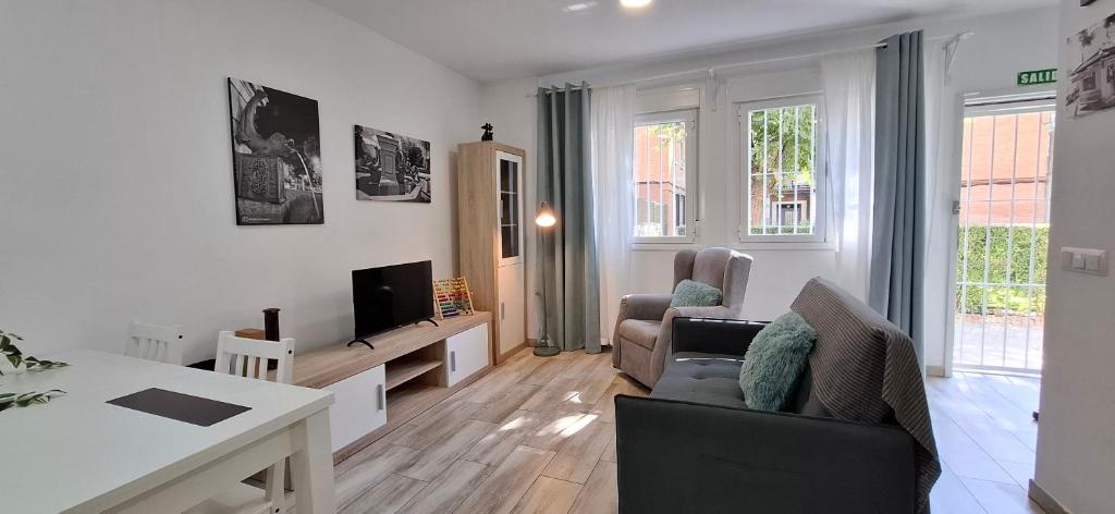 Acogedor y tranquilo - Conexión rápida a Madrid - Fuente de los Peces, Móstoles