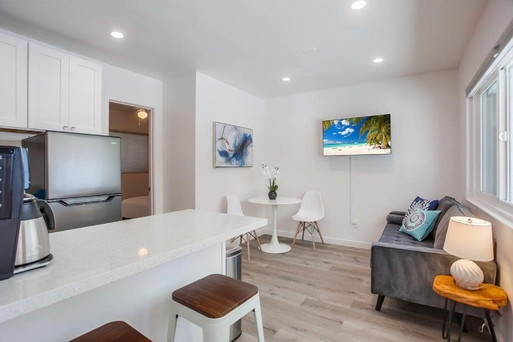 Strandway Suite 3, San Diego