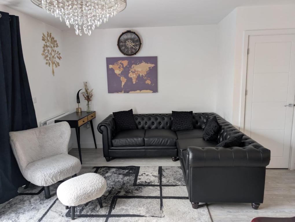 14 Lumb close, Swindon