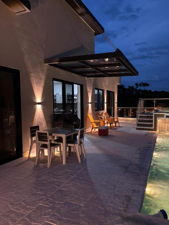 BosqueVivo - Cabaña de lujo con piscina y jacuzzi en Doradal - 3
