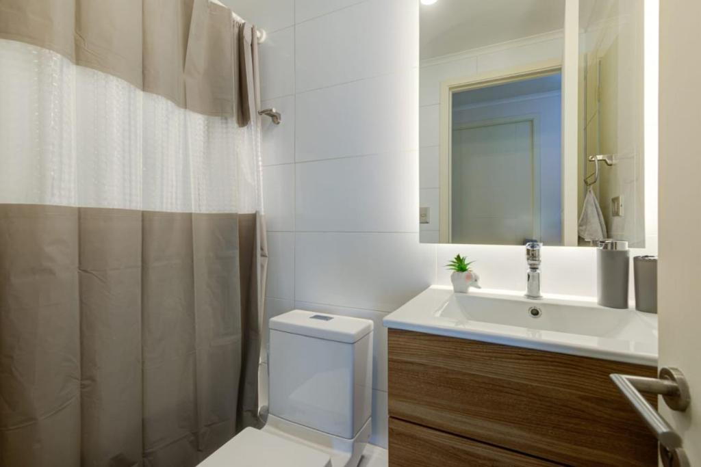 Depto a pasos de clínica bupa - 5