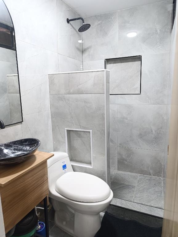 E2V LINDO APARTAMENTO EN LAURELES ESTADiO - 5