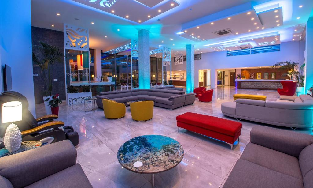 Nicholas Color Hotel photo