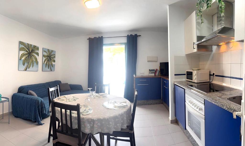 Apartment Florencia with Pool Wifi in Puerto del Carmen, Lanzarote - 5