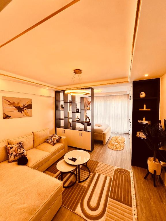 Luxe Studio, Wifi, Gym,Restaurant, Coffee House in Kileleshwa, Nairobi