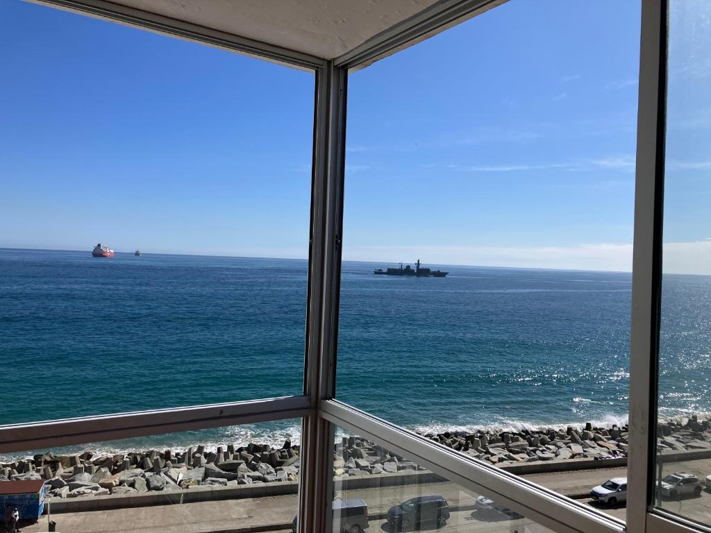 Beachfront apartment in Viña - 2