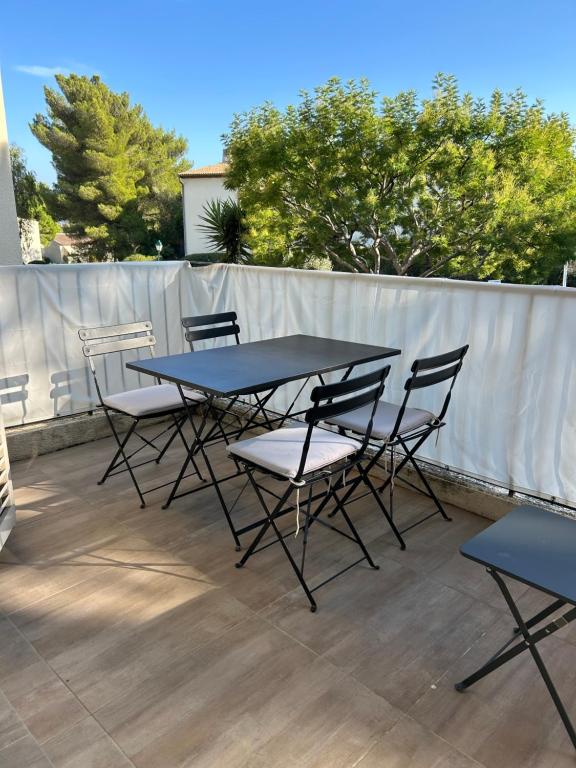 2 pièces, moderne et lumineux avec piscine en résidence privée - 3