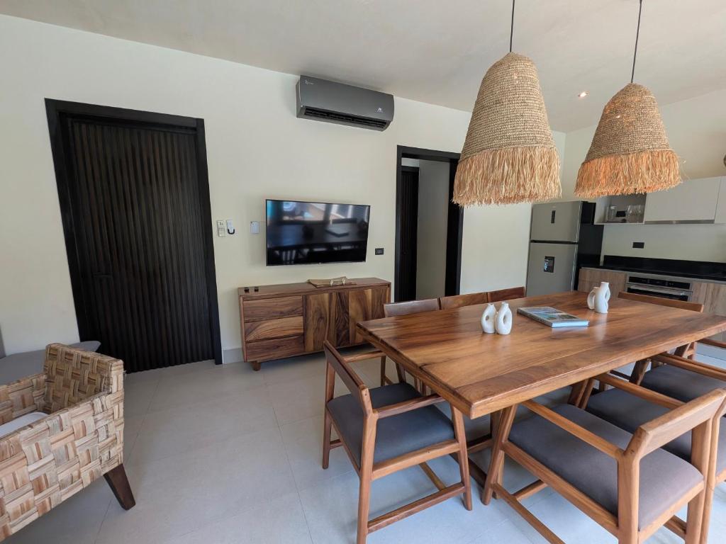 Luxury 4 Bedroom Villa with Private Pool - 5