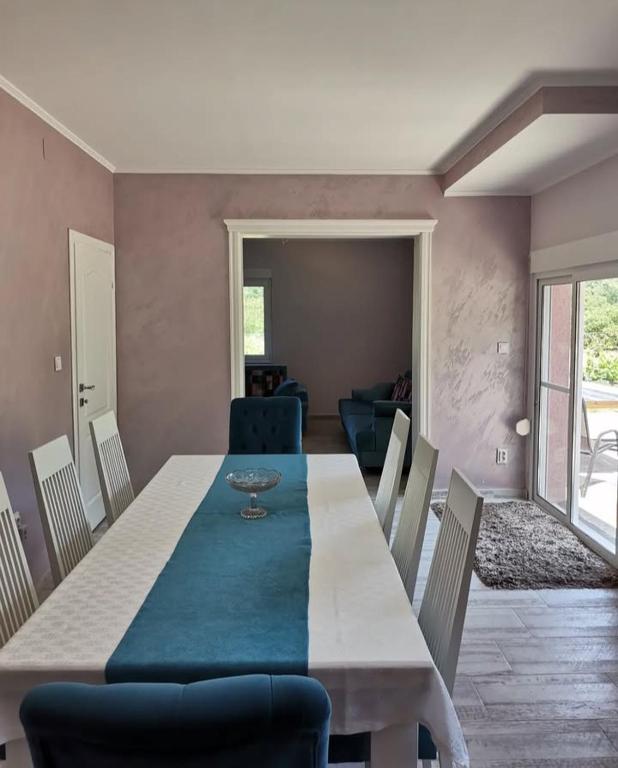 Javahome, Ocho Ríos