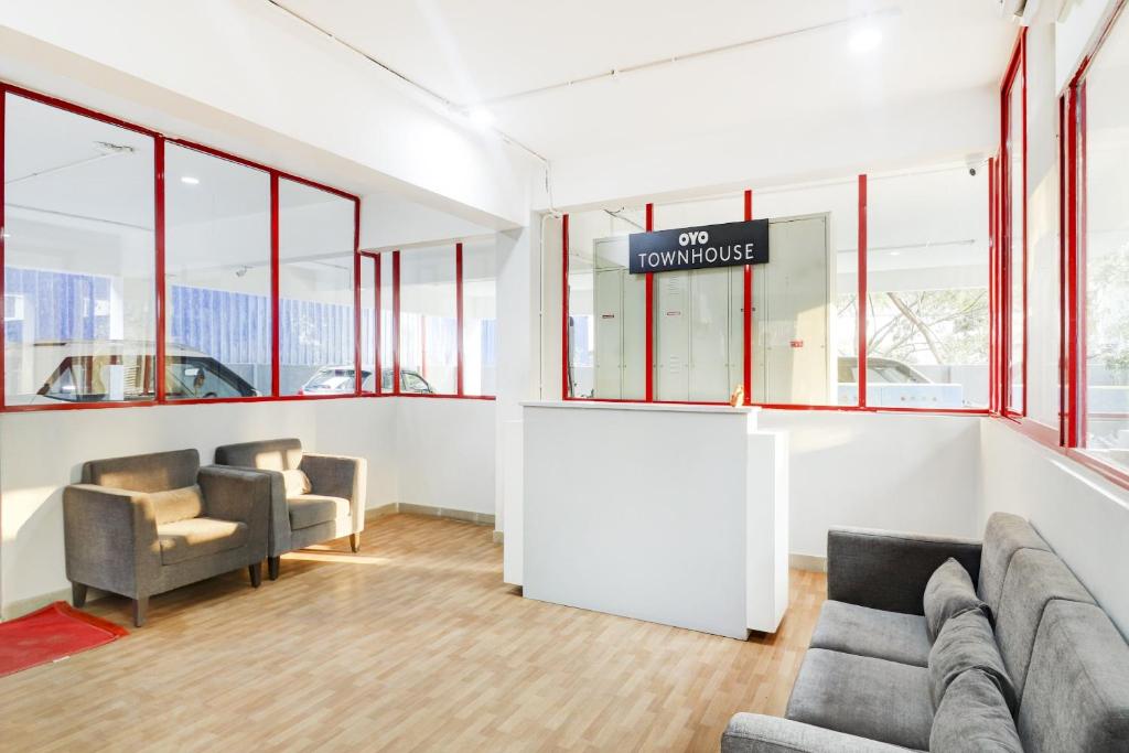 Townhouse Madhapur Near Shilparamam フロント・ロビー