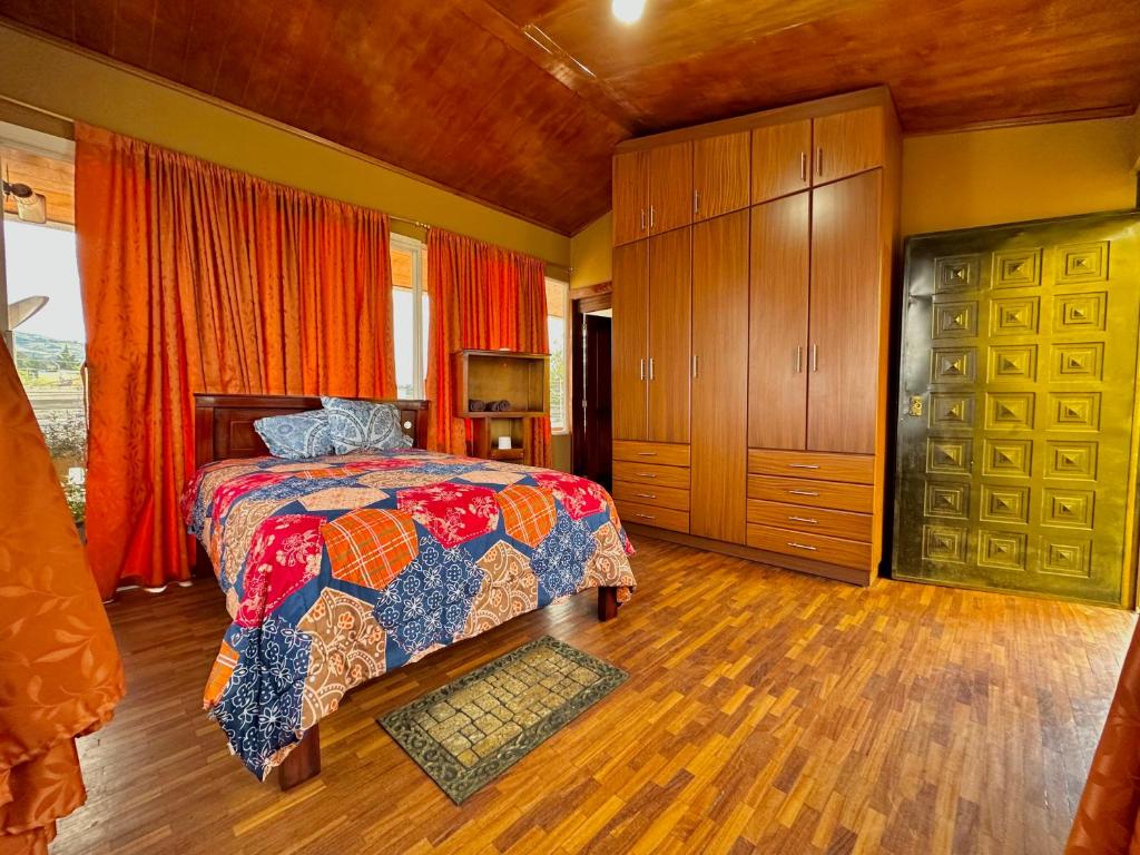 Suite en tabacundo, Tabacundo