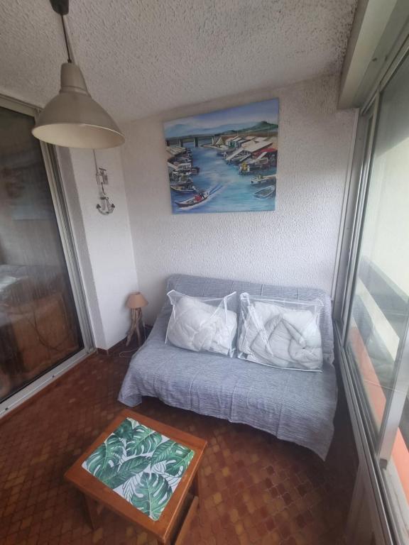 Chez Yvette - 1