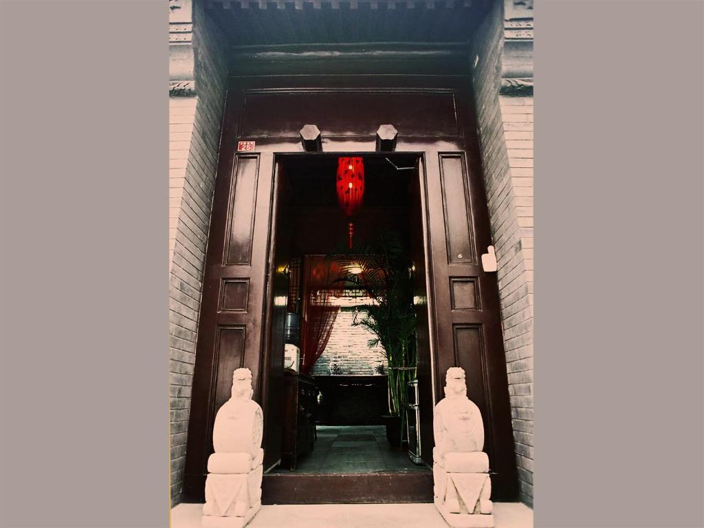 Entrance, Kelly‘s Courtyard Hotel in Beijing