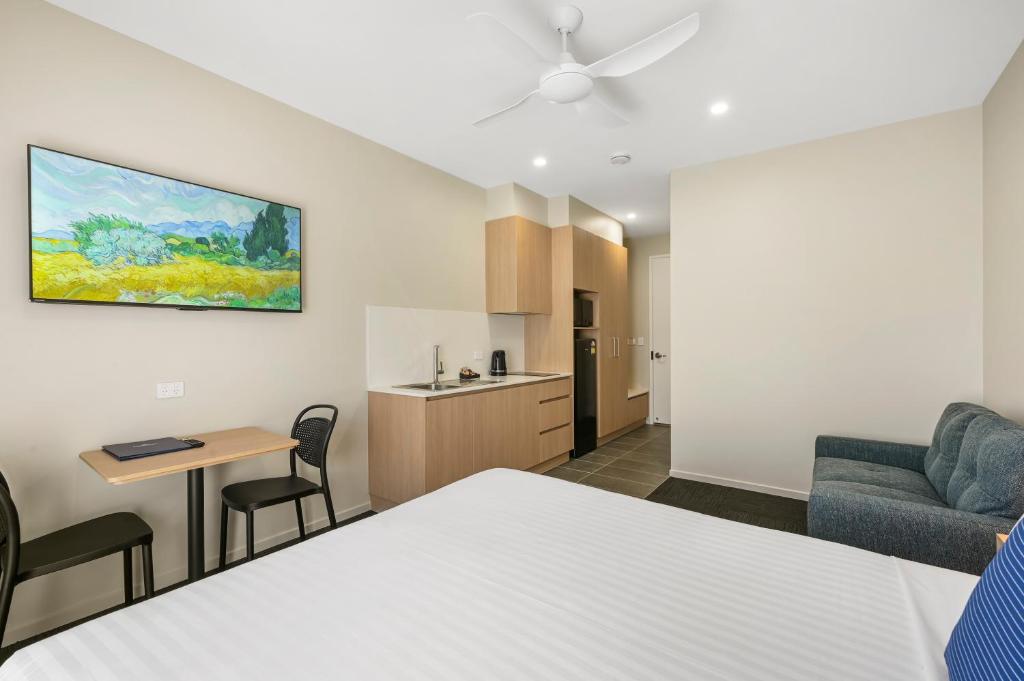 Avenue WEST Studio Units, Toowoomba