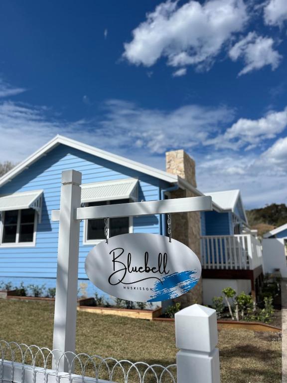 Bluebell Huskisson, Huskisson