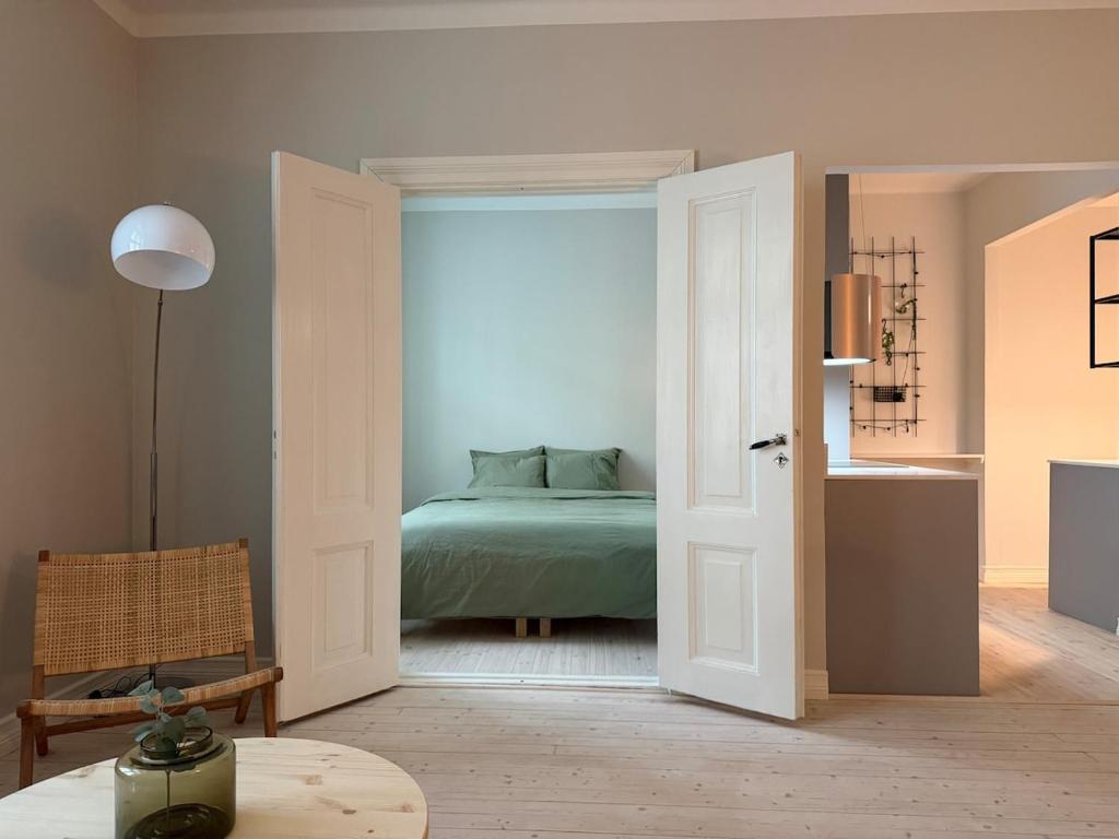 TAKA-TÖÖLÖ - a Stylish Urban Hideaway, Helsinky