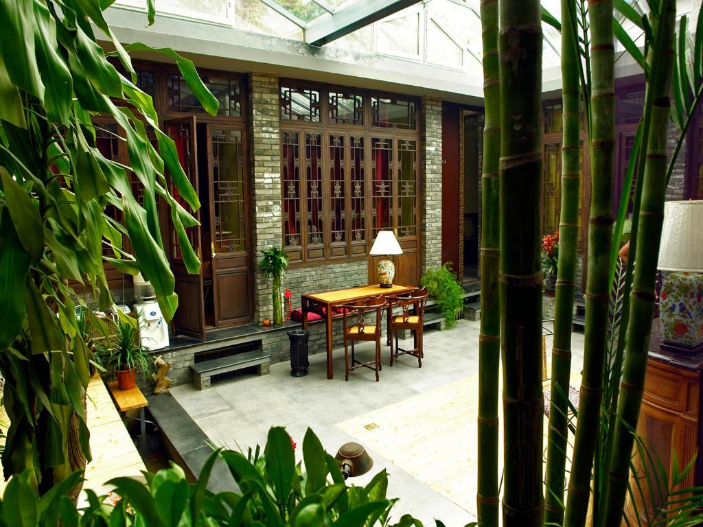 Bar/lounge, Kelly‘s Courtyard Hotel in Beijing