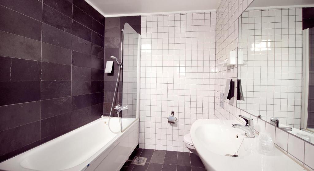 Clarion Collection Hotel Savoy Photo 47