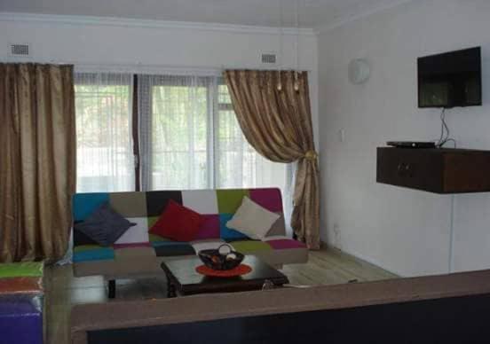 Oswald Ramgate Beach, Margate