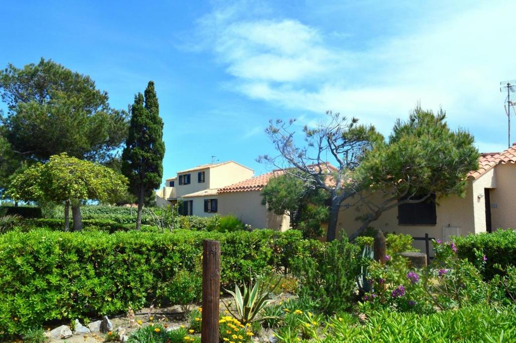 Appart Studio 2 couchages PORT LEUCATE NATURISME PL010-325 - 5