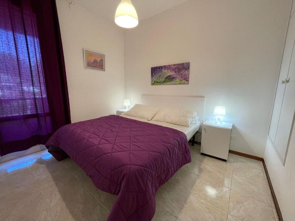 Spacious villa with garden and pool - 3