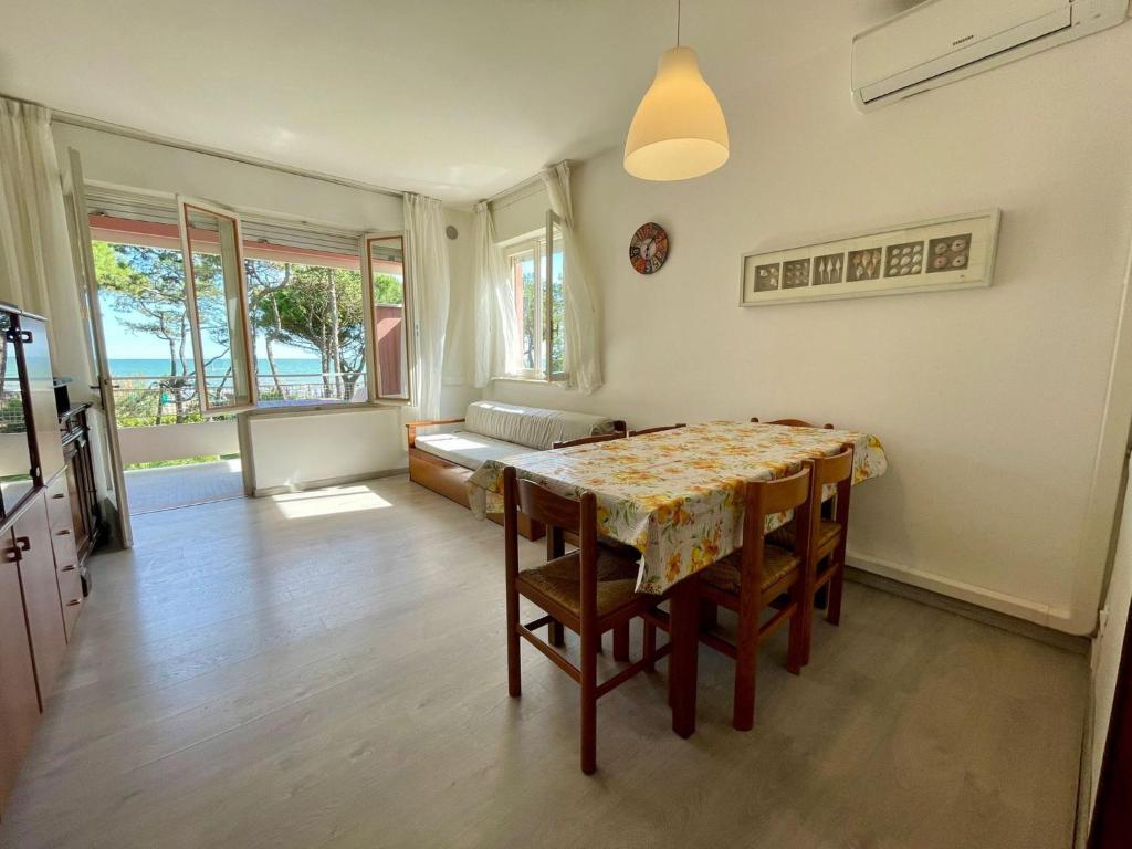 Stunning frontal sea view flat - 2