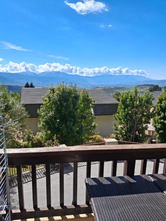 Studio avec vue et wifi with terrace, Font Romeu Odeillo Via