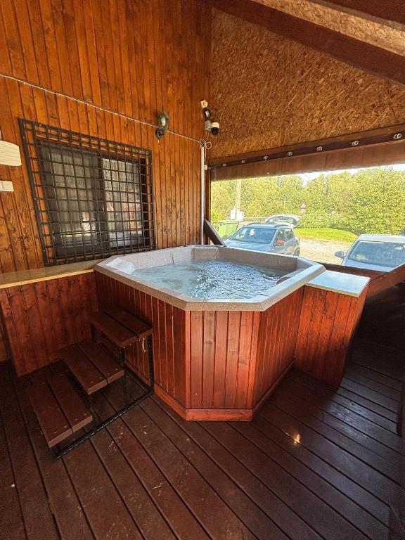 Copacabana Sinteu, Şinteu