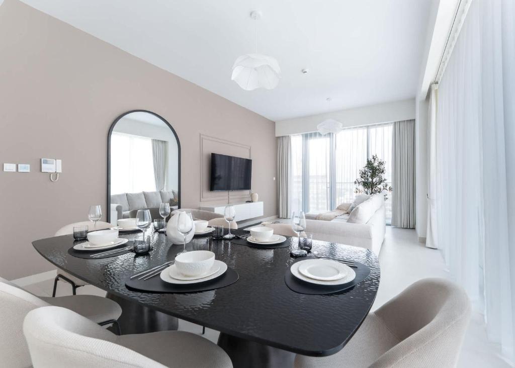 Al Wasl sleeps 5 with Amazing Views, Дубай