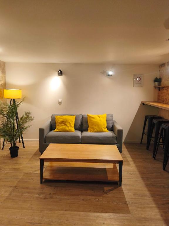 Sleep-in-Montpellier, Gaya, 6 pers, Ecusson - 3