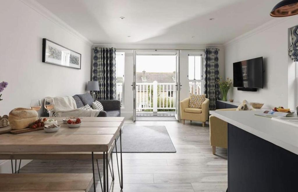 5 The Lookout (2-Bed Apartment) photo 2