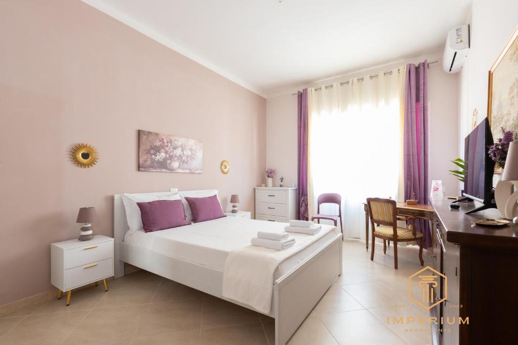 Imperium Aquaeductus - 5 min Metro, 8 Pax, 4 BDRM, 2 baths, A-C, park view - 3