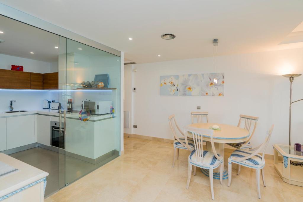 3 BR Los Arqueros beach Marbella - 5