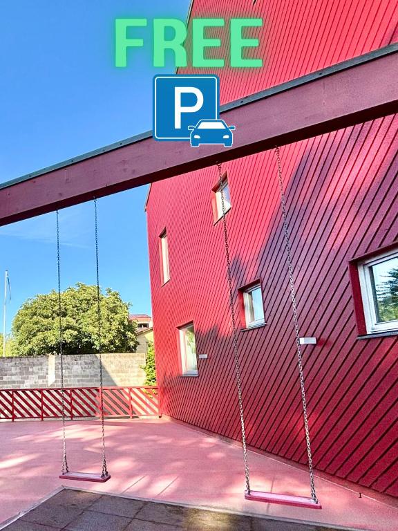 2-Room Apt by Telliskivi & Old Town, Free Private Parking, Tallinn