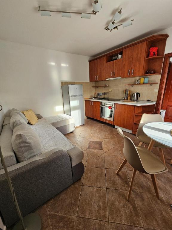 Citrus Centre Tivat - 4
