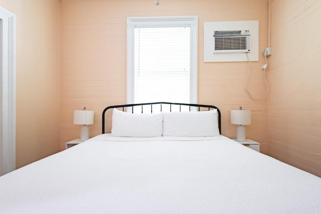 Creme Brulee Suite, Key West