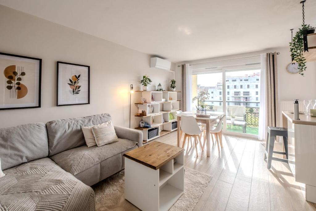 La Résidence Fleurie, vue sur le Lac Léman - 3